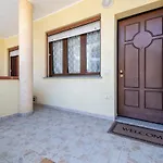 Guesthost - Lovely W Balcony Near Poetto! 公寓