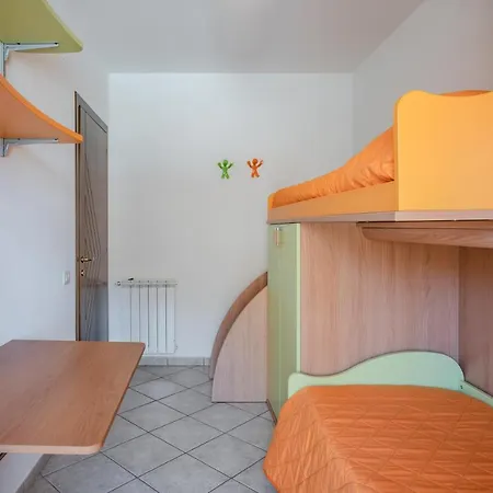 Guesthost - Lovely W Balcony Near Poetto! Apartamento Sestu
