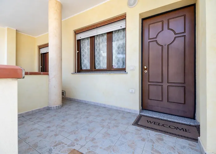 Guesthost - Lovely W Balcony Near Poetto! Appartement