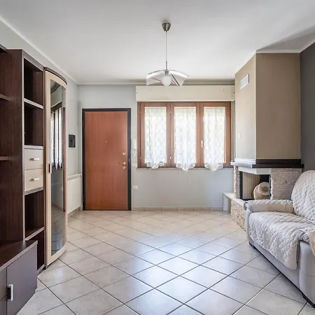 Appartamento Lovely W/ Balcony Near Poetto!