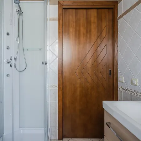 アパート Guesthost - Sestu Lovely Apt W Balcony Near Spiaggia Poetto!