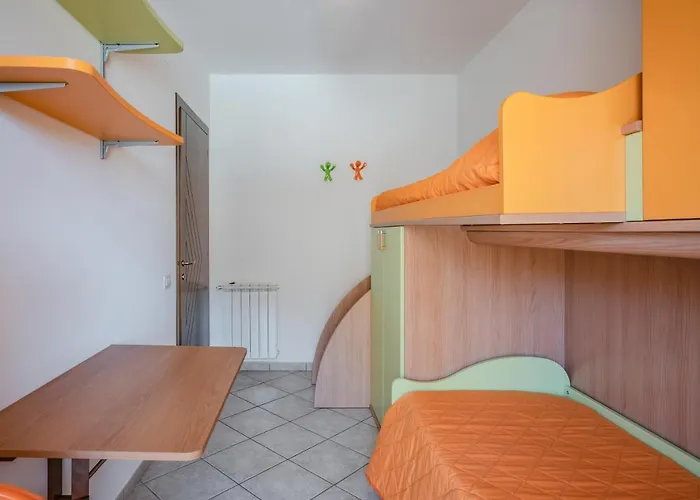 Guesthost - Lovely W Balcony Near Poetto! Apartamento Sestu